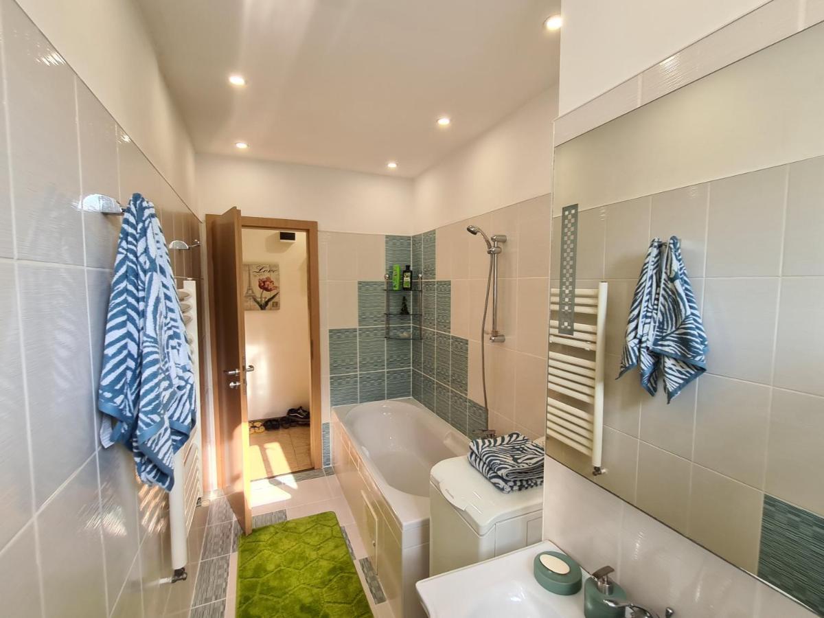 Best Apartment Hunedoara Exterior photo